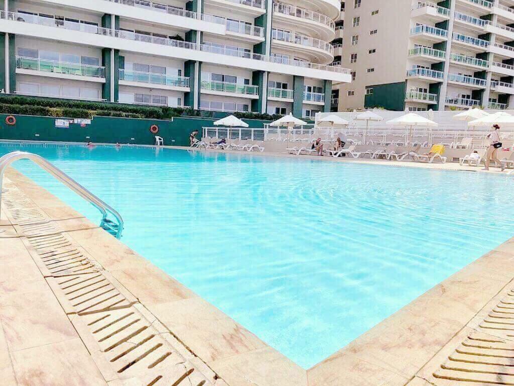 Seafront Apartment In Sliema With Pool, Upmarket Complex Exterior photo
